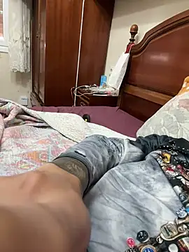 yeiyei oficial online show from October 13, 7:30 am