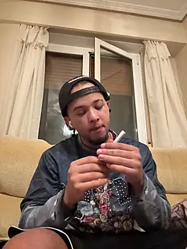 yeiyei oficial online show from October 13, 9:59 pm