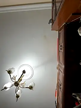 yeiyei oficial online show from October 19, 9:43 am