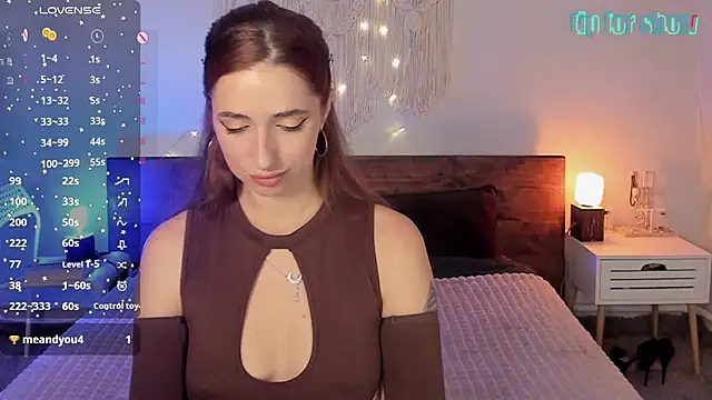 Maria Moonlight online show from April 19, 1:32 pm