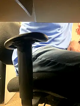 hintly online show from November 17, 9:42 pm