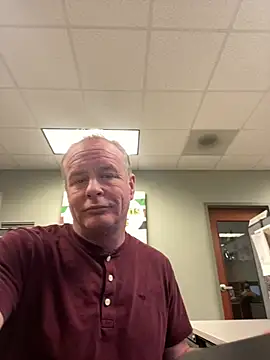 hintly online show from March 17, 9:18 pm