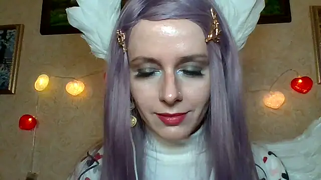 Snapshot of LuminousLady chatting on February 14, 11:09 pm LuminousLady online show from February 14, 11:09 pm