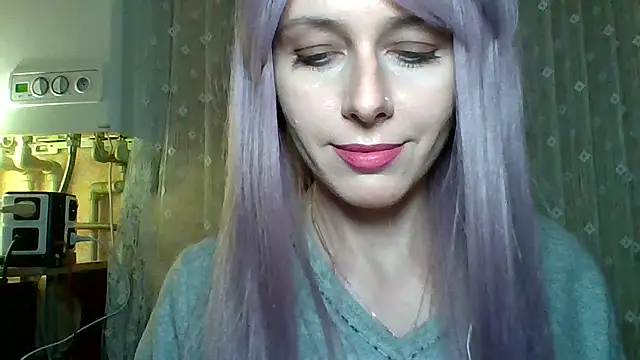 Snapshot of LuminousLady chatting on February 22, 8:53 pm LuminousLady online show from February 22, 8:53 pm