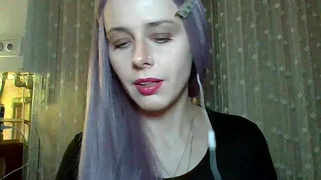 Snapshot of LuminousLady chatting on February 26, 7:38 pm LuminousLady online show from February 26, 7:38 pm