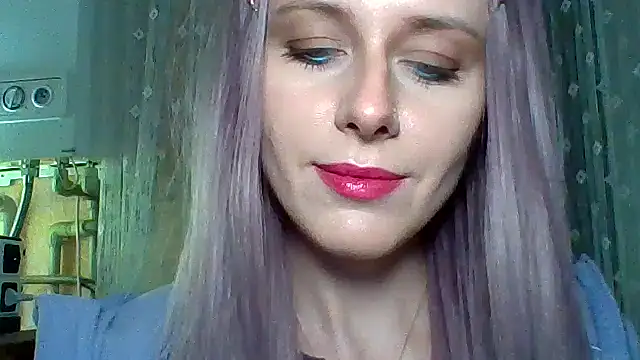 Snapshot of LuminousLady chatting on March 9, 9:36 pm LuminousLady online show from March 9, 9:36 pm