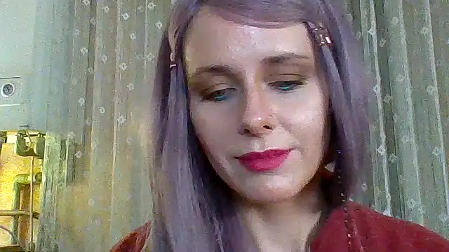 Snapshot of LuminousLady chatting on March 14, 12:32 am LuminousLady online show from March 14, 12:32 am