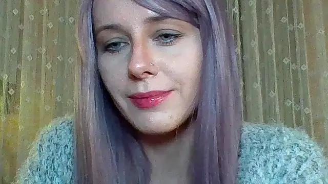 Snapshot of LuminousLady chatting on March 14, 9:32 pm LuminousLady online show from March 14, 9:32 pm