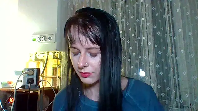 Snapshot of LuminousLady chatting on March 18, 6:48 pm LuminousLady online show from March 18, 6:48 pm