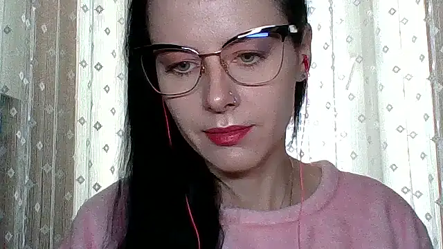 Snapshot of LuminousLady chatting on September 12, 7:30 am LuminousLady online show from September 12, 7:30 am