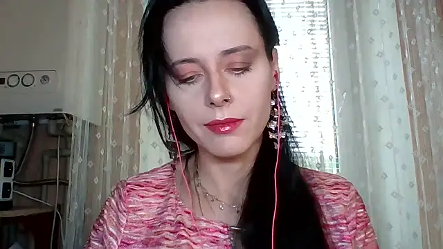 Snapshot of LuminousLady chatting on September 19, 2:29 pm LuminousLady online show from September 19, 2:29 pm