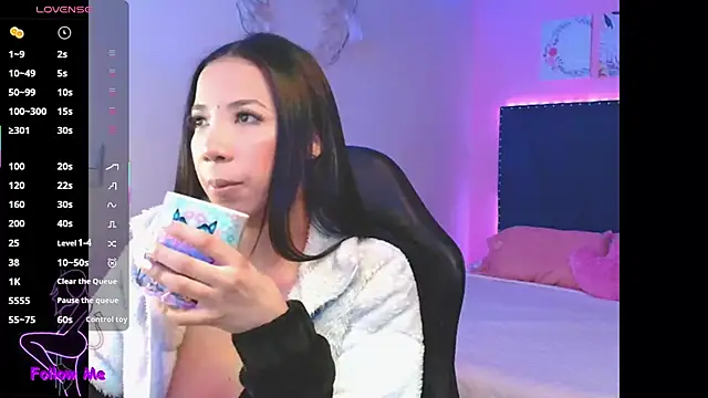 SallyWhitee online show from September 21, 4:36 am