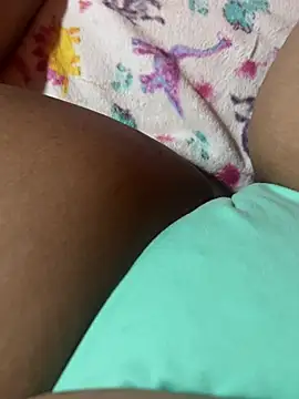 tunenarica22 online show from April 27, 4:27 pm