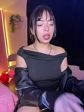 Snapshot of Valu_euphoria chatting on February 22, 2:06 am Valu euphoria online show from February 22, 2:06 am