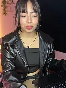 Snapshot of Valu_euphoria chatting on February 22, 5:12 am Valu euphoria online show from February 22, 5:12 am