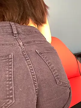 Snapshot of Valu_euphoria chatting on December 3, 6:50 pm Valu euphoria online show from December 3, 6:50 pm