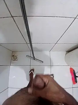 Snapshot of ery03 chatting on February 9, 8:02 pm ery03 online show from February 9, 8:02 pm