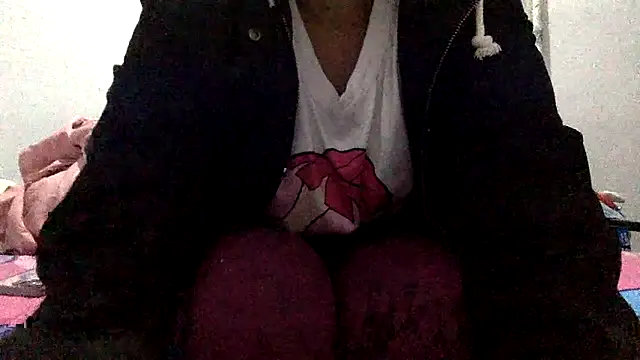 sharonlopez9611 online show from November 6, 3:18 am