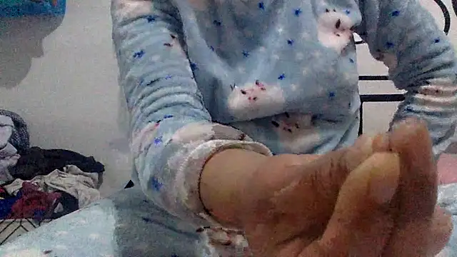 sharonlopez9611 online show from February 14, 3:14 am