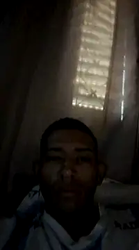 Snapshot of Mineirinho043 chatting on February 20, 11:31 am Mineirinho043 online show from February 20, 11:31 am