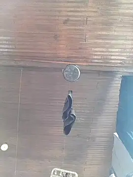 Snapshot of Mineirinho043 chatting on February 24, 7:09 pm Mineirinho043 online show from February 24, 7:09 pm