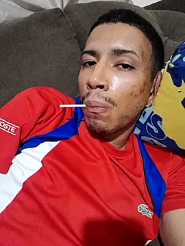 Snapshot of Mineirinho043 chatting on March 6, 1:05 am Mineirinho043 online show from March 6, 1:05 am