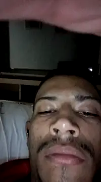 Snapshot of Mineirinho043 chatting on March 8, 6:54 am Mineirinho043 online show from March 8, 6:54 am