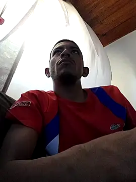 Snapshot of Mineirinho043 chatting on March 8, 1:36 pm Mineirinho043 online show from March 8, 1:36 pm