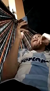 Snapshot of Mineirinho043 chatting on March 11, 1:48 am Mineirinho043 online show from March 11, 1:48 am