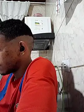 Snapshot of Mineirinho043 chatting on March 18, 2:47 am Mineirinho043 online show from March 18, 2:47 am