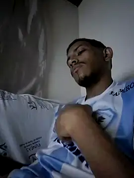 Snapshot of Mineirinho043 chatting on March 19, 4:36 am Mineirinho043 online show from March 19, 4:36 am