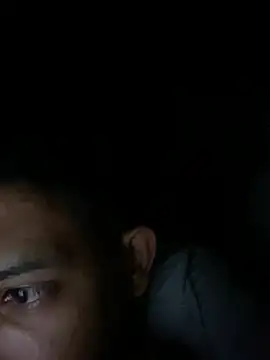 Snapshot of Mineirinho043 chatting on March 23, 5:43 am Mineirinho043 online show from March 23, 5:43 am