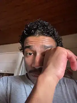 Snapshot of Mineirinho043 chatting on September 16, 1:56 pm Mineirinho043 online show from September 16, 1:56 pm