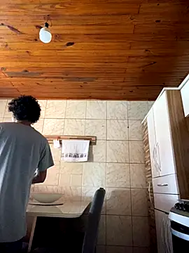 Snapshot of Mineirinho043 chatting on October 29, 11:34 am Mineirinho043 online show from October 29, 11:34 am