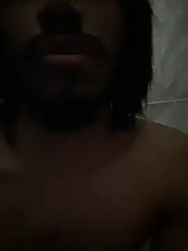 Snapshot of Mineirinho043 chatting on May 21, 12:45 pm Mineirinho043 online show from May 21, 12:45 pm