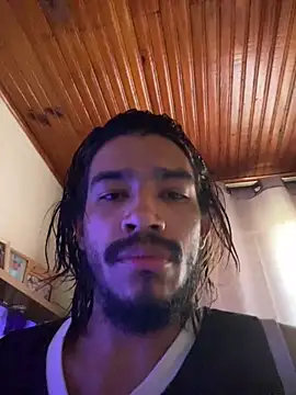 Snapshot of Mineirinho043 chatting on May 23, 2:21 pm Mineirinho043 online show from May 23, 2:21 pm
