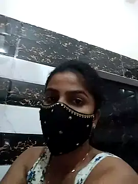 fuungirl38 online show from April 19, 6:10 pm