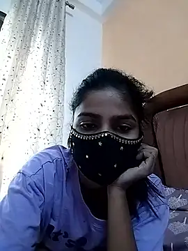 Snapshot of fuungirl38 chatting on May 11, 8:20 am fuungirl38 online show from May 11, 8:20 am
