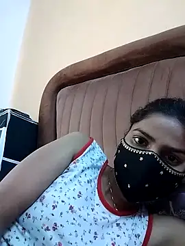 Snapshot of fuungirl38 chatting on May 12, 8:22 am fuungirl38 online show from May 12, 8:22 am
