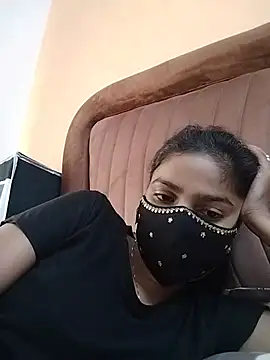 Snapshot of fuungirl38 chatting on May 28, 7:49 am fuungirl38 online show from May 28, 7:49 am