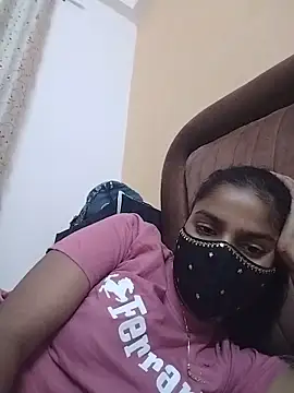 Snapshot of fuungirl38 chatting on June 19, 4:44 pm fuungirl38 online show from June 19, 4:44 pm