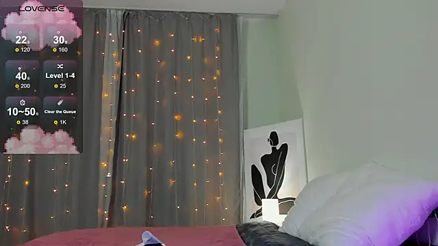 Snapshot of Mia_Luw chatting on March 10, 10:13 pm Mia Luw online show from March 10, 10:13 pm