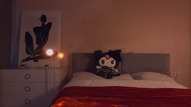 Snapshot of Mia_Luw chatting on September 18, 6:48 am Mia Luw online show from September 18, 6:48 am