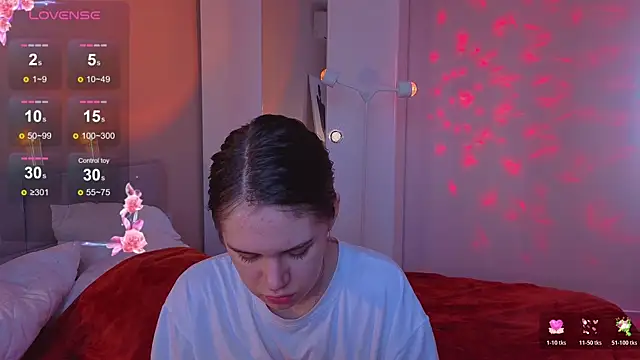 Snapshot of Mia_Luw chatting on November 6, 3:40 am Mia Luw online show from November 6, 3:40 am