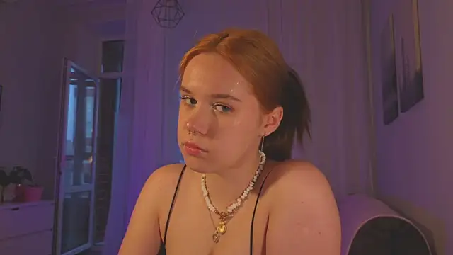 Snapshot of Mia_Luw chatting on June 17, 2:51 pm Mia Luw online show from June 17, 2:51 pm