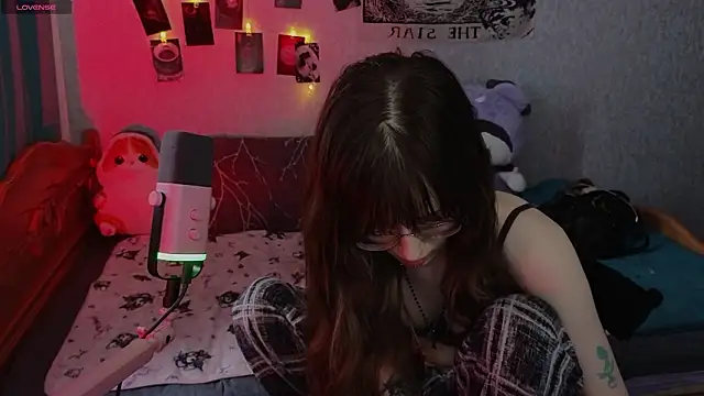 lissaros online show from March 6, 8:11 am