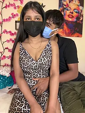 hotgirlpriya789 online show from October 5, 1:53 pm