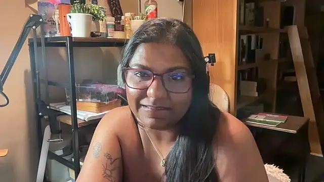 SophieStarShine online show from October 13, 11:49 pm