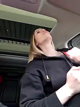 Snapshot of Pussy_Drive03 chatting on February 10, 8:31 am Pussy Drive03 online show from February 10, 8:31 am