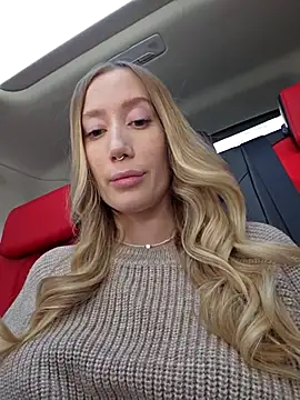 Snapshot of Pussy_Drive03 chatting on February 14, 7:28 am Pussy Drive03 online show from February 14, 7:28 am